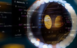 章丘 ,php声明和调用变量的符号是什么？